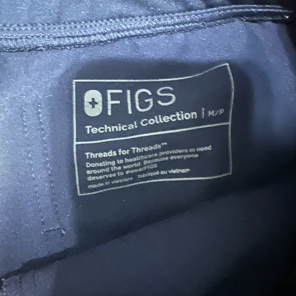 Navy Figs joggers size medium petite